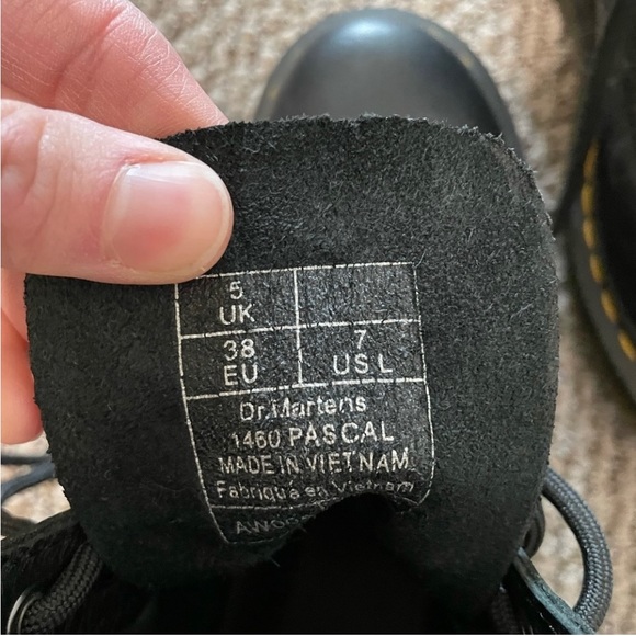 Dr. Marten combat boots. - Picture 6 of 6